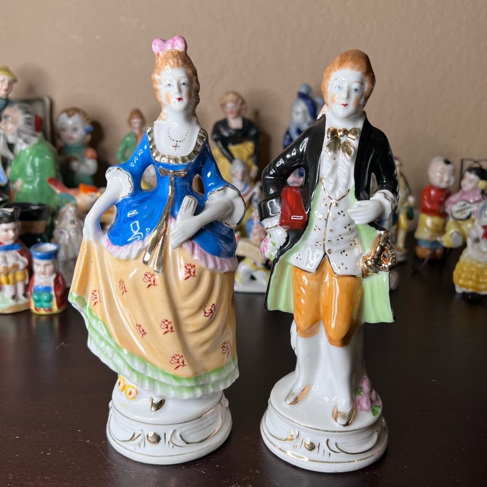 Vintage 1940's Made in Occupied Japan Big Colonial Couple, Fine Porcelain, Weddi